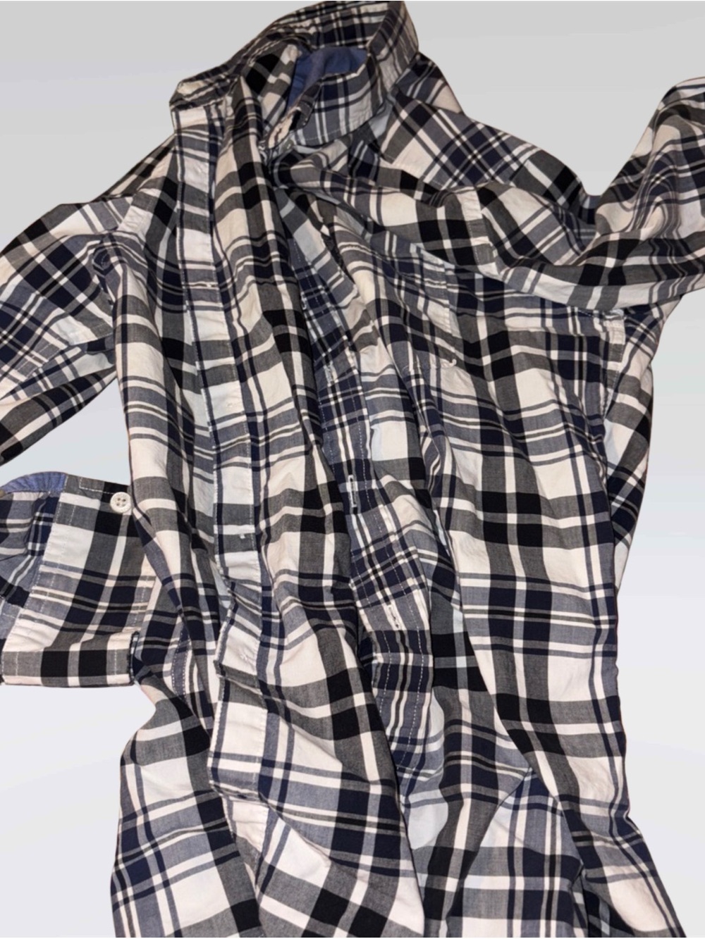 American Eagle Outfitters Black and White Plaid Button-Down Shirt